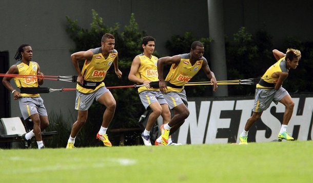 Santos embarca rumo ao Japão