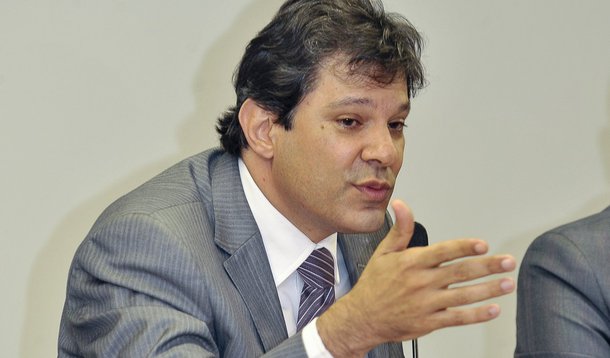 Haddad classifica ação da cracolândia como "desastrada"