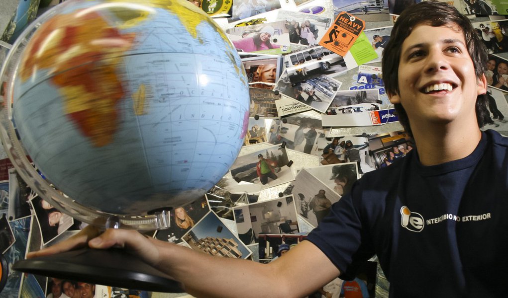 Programa de intercâmbio beneficiará 474 alunos da rede pública estadual