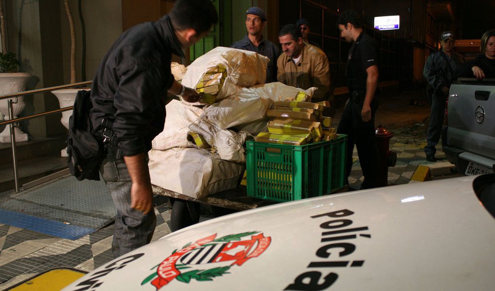 PM apreende 300 quilos de maconha em São Paulo