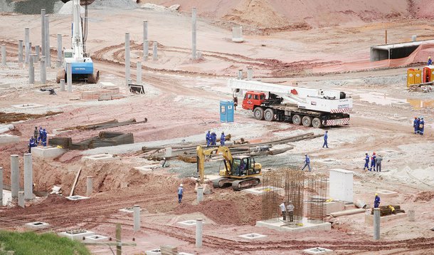 Obras no Itaquerão ganham terceiro turno