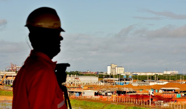 Refinaria Abreu e Lima sob suspeita de superfaturamento