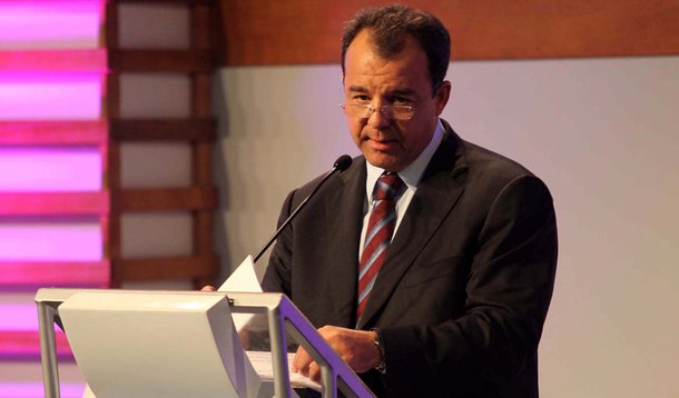 "Um dia histórico, de página virada para o Rio", comemora Cabral