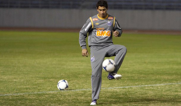 Ganso vende 10% do seu passe por R$ 5 milhões