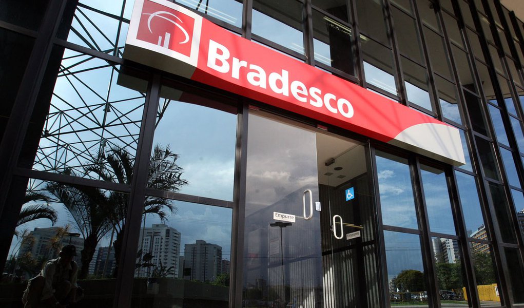 Bancos brasileiros lideraram processos de fusões em 2011