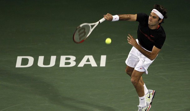 Federer arrasa Llodra em estreia no Torneio de Dubai