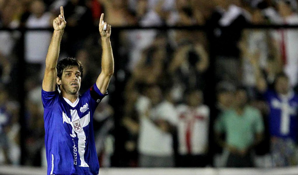 Vasco não deixa dúvidas e faz 2 x 0 no Libertad