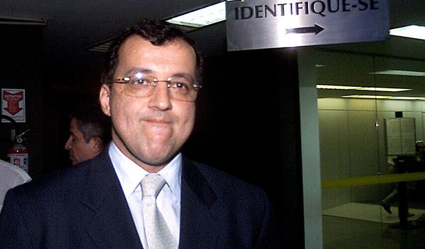 Cachoeira e mais 80 denunciados por MPF