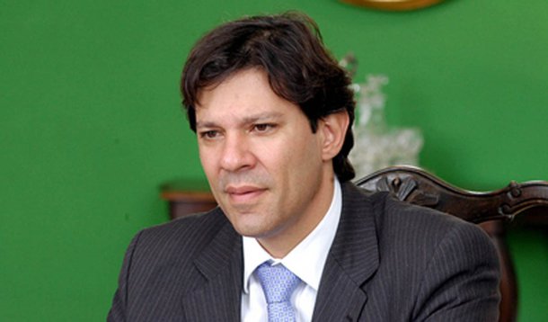 Evangélicos se levantam contra Haddad