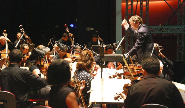  Orquestra Sinfônica do Recife realiza apresentação inspirada em Tchaikovsky  