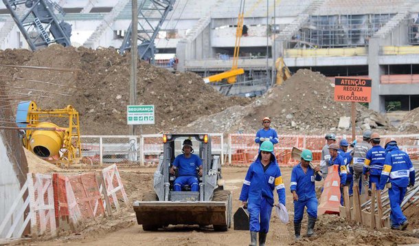 Empresários recebem dicas para financiar obras de infraestrutura