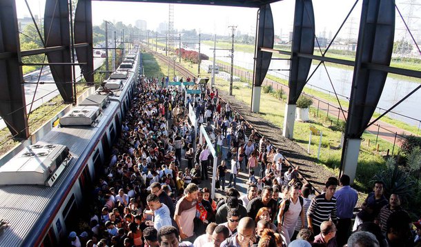 Problema na CPTM afeta também o Metrô nesta quarta-feira