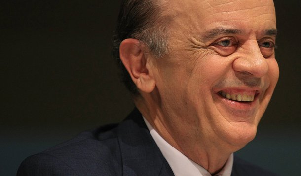 Serra vem aí: Aníbal chia, Andrea alisa, Bruno se cala