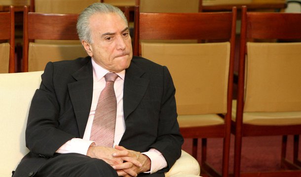 'Cenário não é bom', avisa Temer sobre aliança PT-PMDB