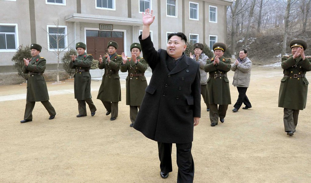 Coreia do Norte vai suspender atividades nucleares