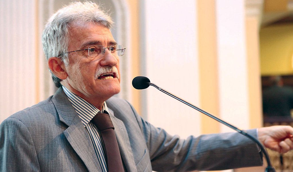 Luciano defende PT, mas não quer esperar muito