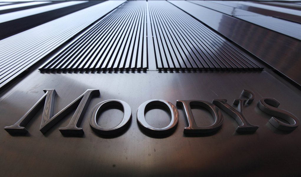 Moody’s rebaixa nota da Telefónica