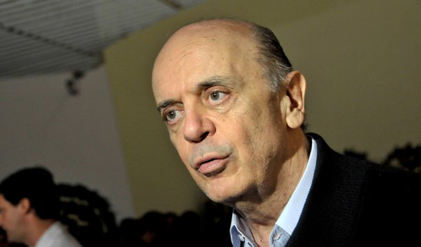 Em artigo, Serra ataca contradições do PT