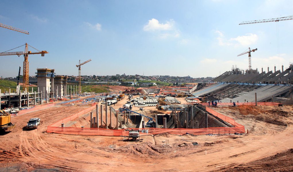 Mais um pepino na Copa: MP contesta Itaquerão