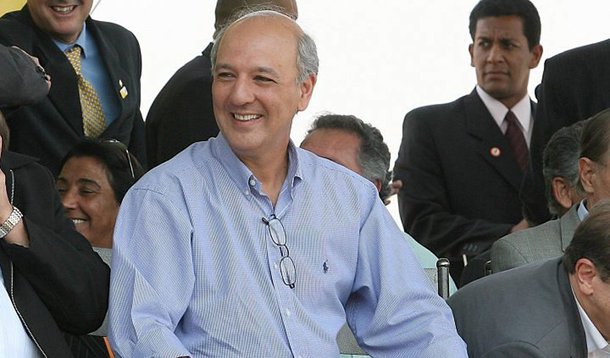 Vitimizado, Arruda prepara sua volta à política