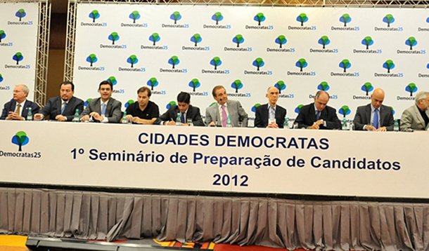 DEM critica PSD e acena com aliança ao PSDB em São Paulo