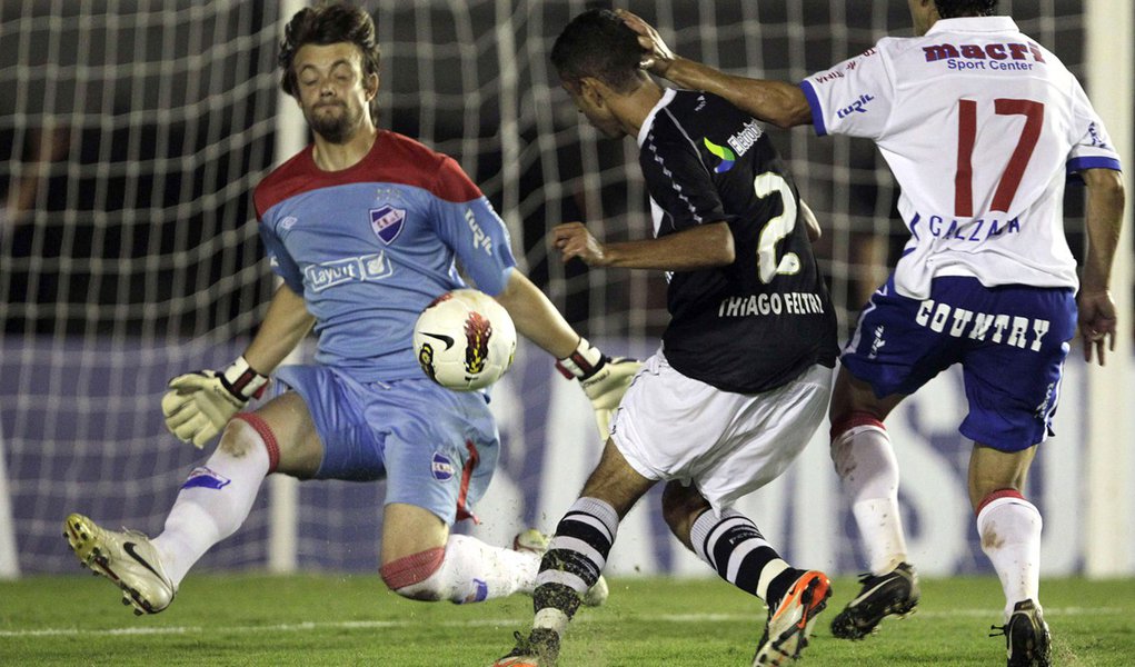 Vasco perde na estreia da Libertadores