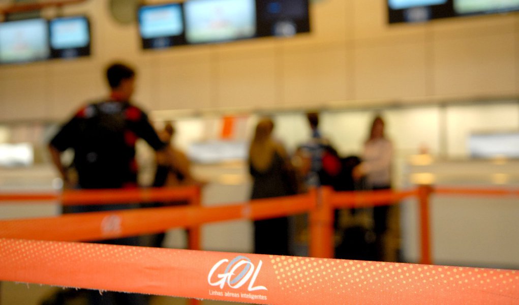 Justiça multa Gol em R$ 1 milhão por cortes na Webjet