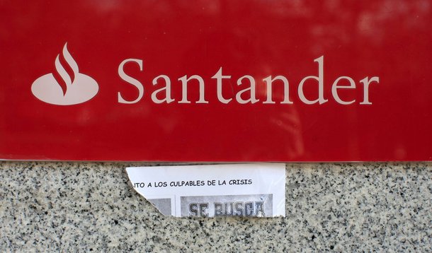 Fitch rebaixa Santander e outros 4 bancos espanhois