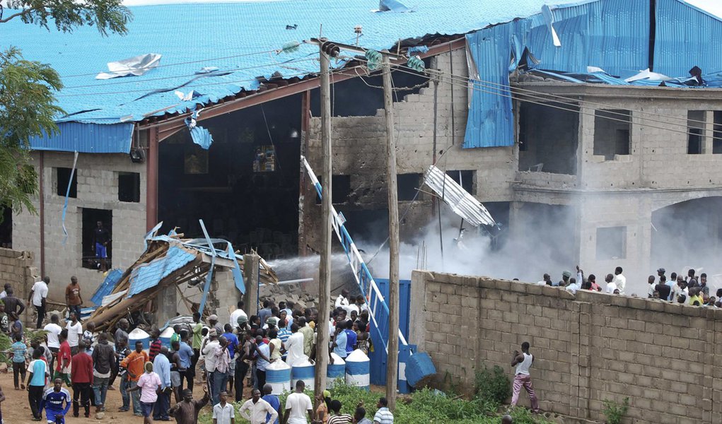 Atentados a igrejas nigerianas deixaram dezenas de mortos