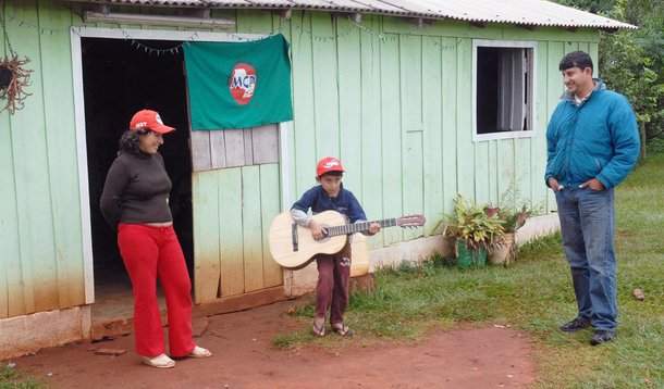 Paraguai se compromete a garantir segurança de brasiguaios