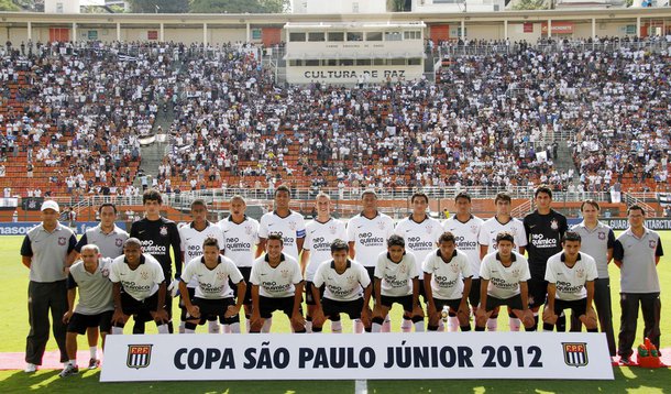 Corinthians vira e leva 8º título da Copinha