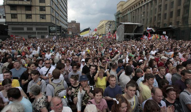 Russos vão às ruas protestar contra o governo Putin