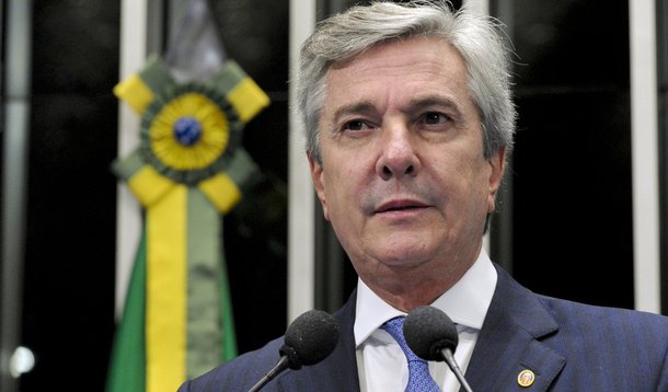 Collor acusa Gurgel de prevaricação no caso Cachoeira