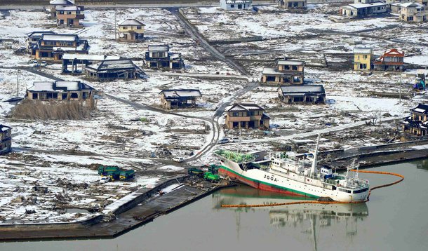 Recuperação é lenta no Japão um ano após tsunami