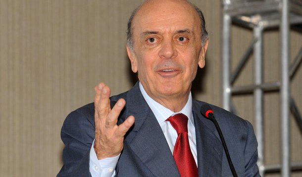 Evangélicos apoiam Serra e complicam Haddad ainda mais