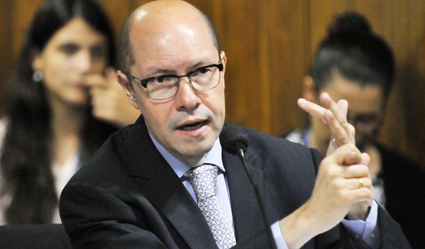 Senado abre processo contra Demóstenes