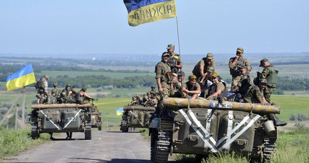 A Ucrânia "vai esmagar" a Rússia não através do número de militares, mas através de suas armas "poderosas" de alta qualidade, declarou Pavel Bukin, chefe do consórcio militar ucraniano Ukroboronprom; respondendo à pergunta do jornalista Aleksandr Podobry se o país tem "armas poderosas" nunca antes apresentadas, Bukin respondeu afirmativamente e disse que "a Ucrânia está testando um míssil de cruzeiro"
