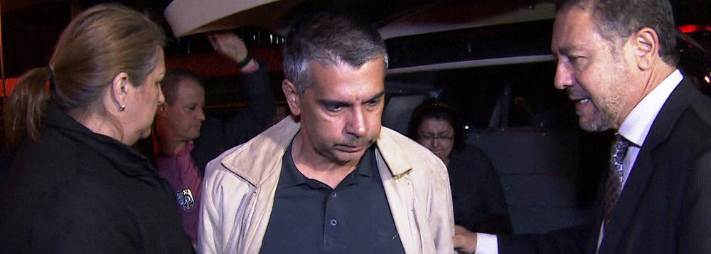 A juíza Luciana Jabur Mouchaloite Figueiredo, da 21ª Vara Criminal de São Paulo, condenou o ex-subsecretário de Finanças Ronílson Bezerra Rodrigues a 60 anos de prisão pelos crimes de organização criminosa, concussão, lavagem de dinheiro e formação de quadrilha; ele é acusado de ser líder da Máfia do ISS