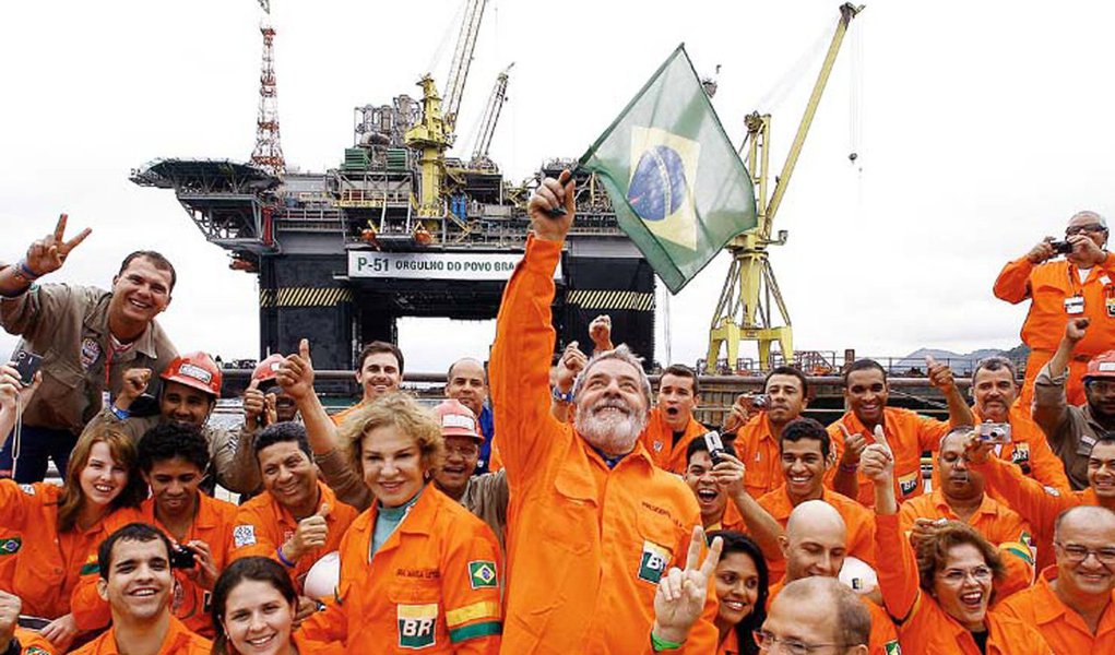 "As políticas do PT para a Petrobras estavam certas, vejam vocês", escreve Pedro Breier, n'O Cafezinho; "A realidade se encarregou de evidenciar que a política de conteúdo nacional e a forte presença do Estado no gerenciamento e na exploração dos campos de petróleo, assim como na definição do preço dos combustíveis, são essenciais para que a empresa cumpra seu papel primordial de servir à população do Brasil"