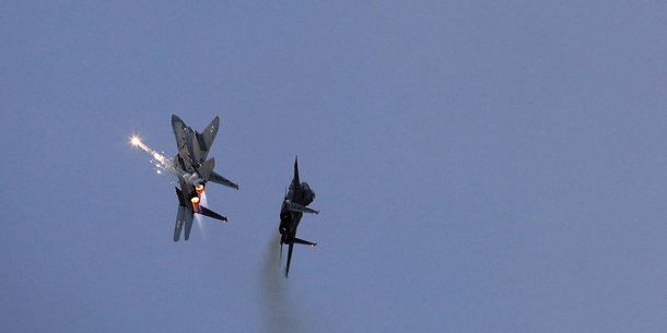Caças F-15 da Força Aérea de Israel (IAF) atacam posições do Hamas na Faixa de Gaza
