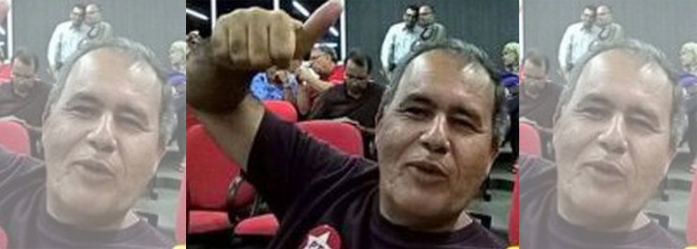 Morreu na noite desta terça-feira (29) o ex-presidente do diretório do PT em Maceió, Estevão Oliveira; ele também foi presidente do Instituto Nacional de Colonização e Reforma Agrária (Incra) e delegado do Ministério do Desenvolvimento Agrário, em Alagoas