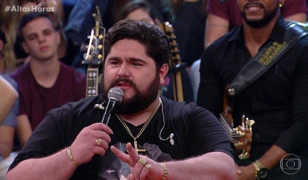 Cesar Menotti deveria ouvir o conselho contido na música "Moleque atrevido", que o mestre Jorge Aragão assim escreveu: "Por isso vê lá onde pisa. Respeite a camisa que a gente suou. E quando chegar no terreiro, procure primeiro saber quem eu sou"