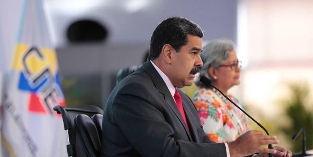 Confirmando a promessa que fez no encerramento da campanha eleitoral, o presidente venezuelano, reeleito no último domingo, (20) deu o primeiro passo para promover o reencontro da nação