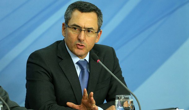 O ministro da Fazenda, Eduardo Guardia, fala sobre o acordo celebrado com representantes do movimento dos caminhoneiros.