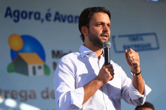 Em entrevista à rádio Sagres 730, o Ministro das Cidades afirmou que o PP não condiciona apoio na eleição à ocupação de cargos no governo; Baldy reafirmou a disposição do partido em conversar com todos os pré-candidatos a governador e disse que decisões só serão tomadas em agosto; “Nós do Progressistas jamais discutimos questões de tamanho em governo, cargos em governo ou espaço dentro do governo”, afirmou reiterada vezes. Segundo Baldy, a direção do partido “não tem qualquer entendimento neste momento sobre discutir espaço”, principalmente no que diz respeito à posição de apoio para as eleições de 2018
