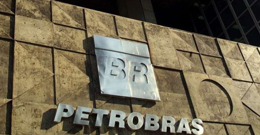 A greve dos caminhoneiros que parou o país e está se agravando graças à arrogância de Temer e seus aliados mais vicerais e fiéis, como o PSDB, é o efeito colateral de terem rifado a Petrobras deixarem a conta para o povo pagar