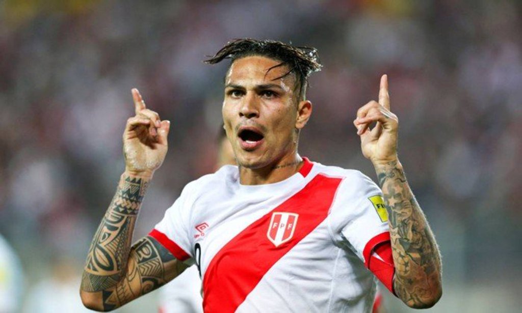 O atacante Paolo Guerrero, astro do Flamengo e capitão da seleção do Peru, teve a suspensão por doping ampliada de 6 para 14 meses e não poderá disputar a Copa do Mundo da Rússia-2018, anunciou a Corte Arbitral do Esporte (CAS); o CAS, com sede em Lausane, na Suíça, considerou que Guerrero "não tentou melhorar seu rendimento ingerindo a substância proibida", mas responsabilizou o atacante por um "erro ou negligência"