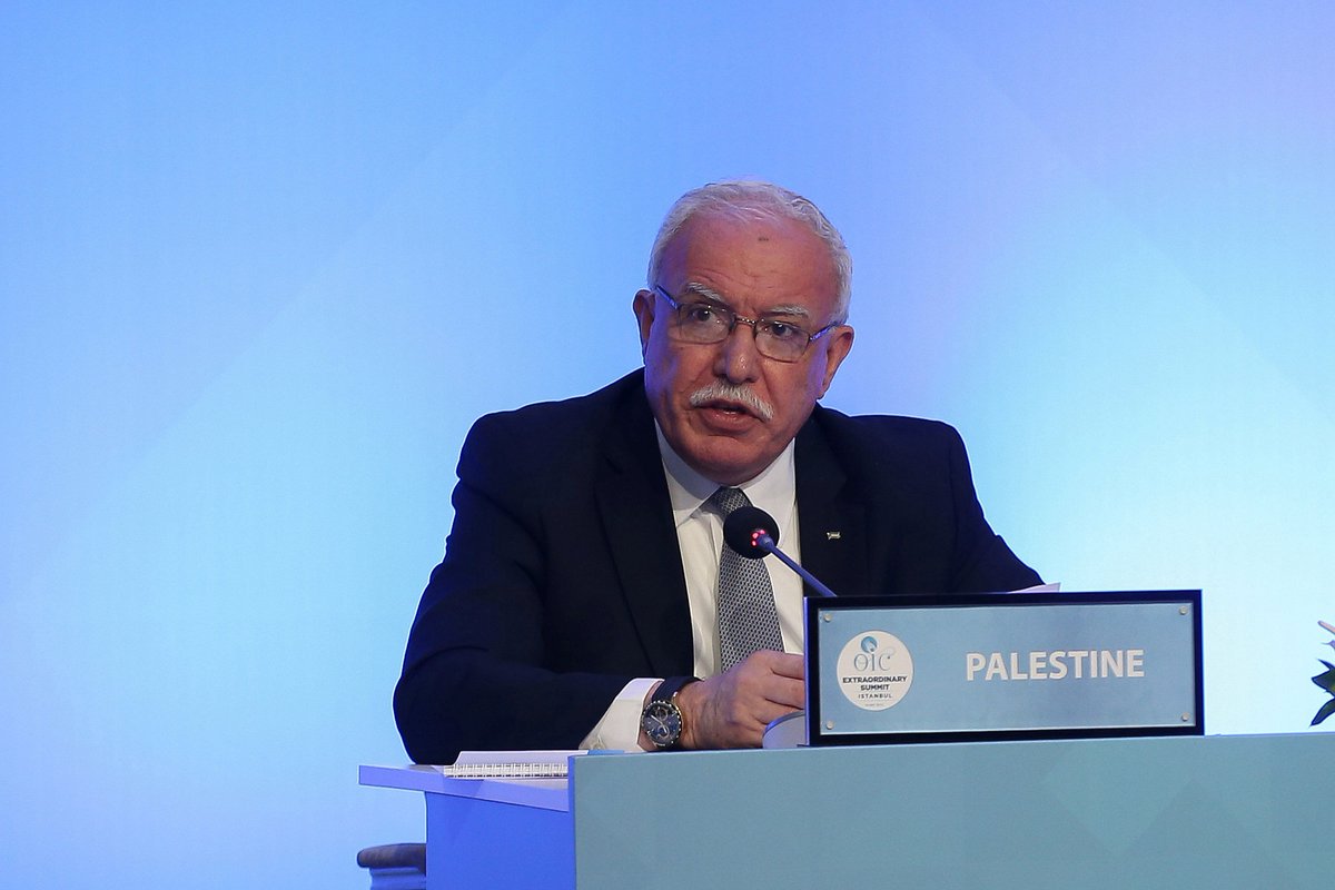 O ministro das Relações Exteriores palestino, Riyad al-Maliki, pediu a procuradores do Tribunal Penal Internacional (TPI) que iniciem uma investigação completa sobre acusações de abusos de direitos humanos cometidos por Israel em território palestino, dizendo que as provas são "incontestáveis"; Maliki disse que o pedido dará aos procuradores a autoridade para investigarem supostos crimes iniciados em 2014 e posteriores, incluindo as mortes ocorridas na semana passada durante protestos em Gaza