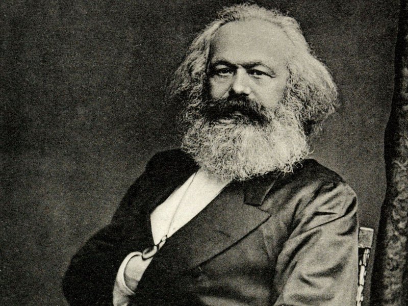 No Brasil contemporâneo, seu pensamento segue sendo desqualificado por forças de extrema-direita e líderes neofascistas, que, sem capacidade de travar com o pensamento marxiano um debate de ideias, se limitam a caricatas e odiosas rejeições, sem lastro teórico-conceitual