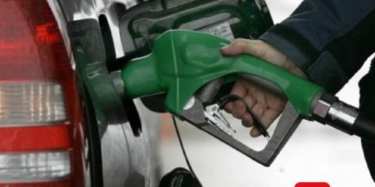 A Petrobras anunciou hoje(18), que elevará os preços do diesel em 0,80 por cento e os da gasolina em 1,34 por cento nas refinarias a partir de sábado, dia 19. O Ceará que já tem a 3ª gasolina mais cara do Brasil, vai ter de arcar com mais uma consequência do golpe que causou a pior crise econômica dos últimos tempos, no Brasil
